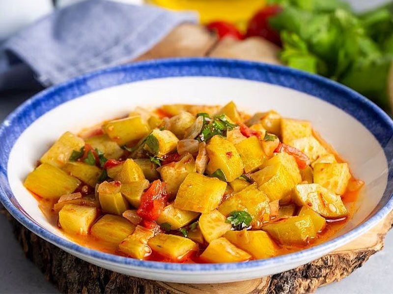 Yoğurtlu Havuç Salatası