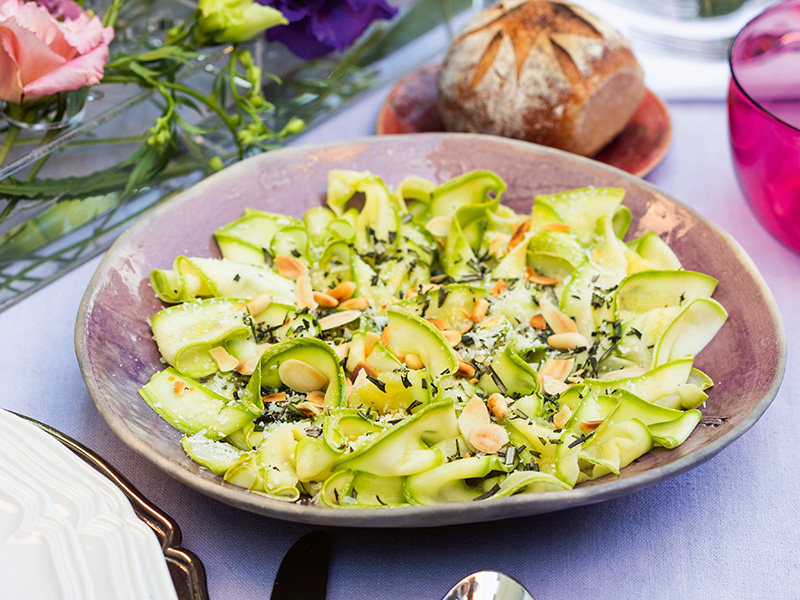 Çiğ Kabak Salatası 