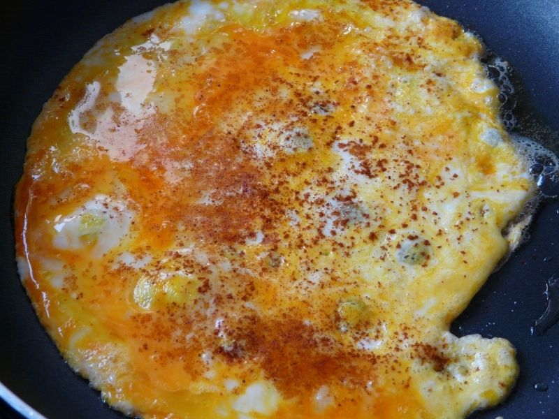 Baharatı Yumurtaya Ekleyin