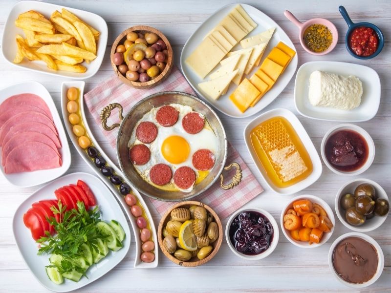 Kahvaltıcılar Sokağı – İzmir (Alsancak)