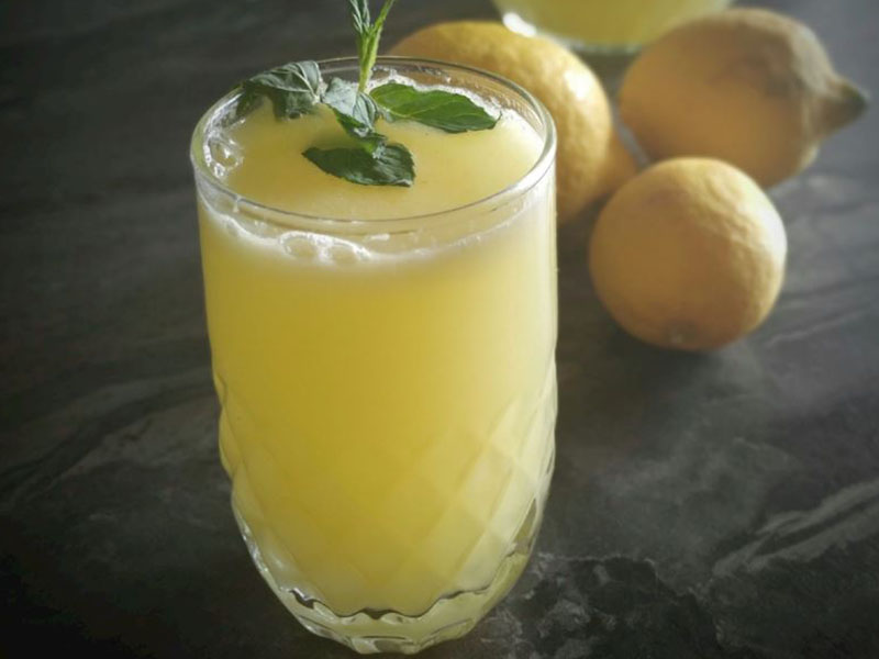 Limonatayı tatlandırmak için ne yapmalı?