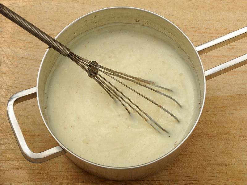 Beşamel Sos (Béchamel)