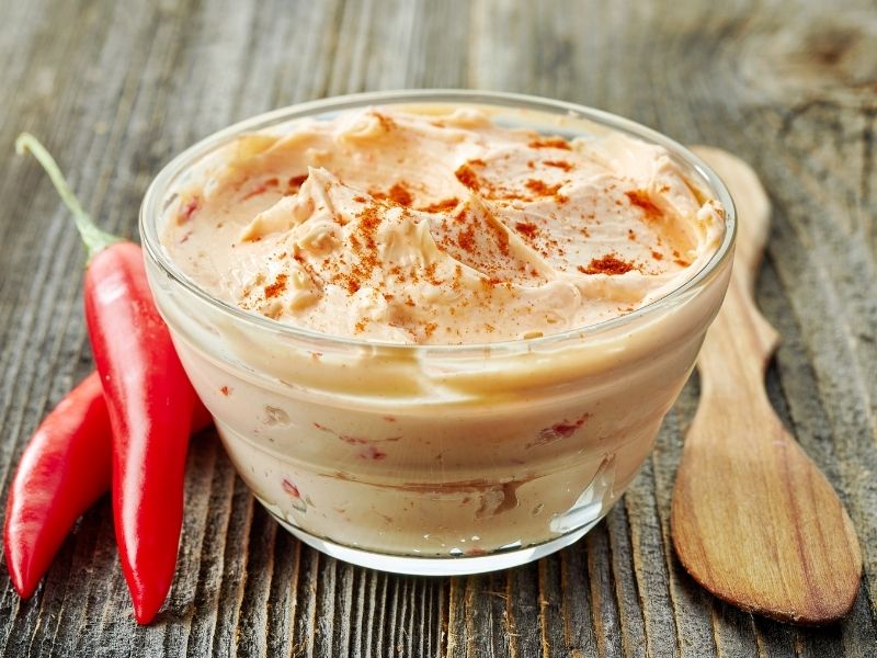  Ev Yapımı Barbekü Sos Ve İsli Paprikalı Dip Soslar