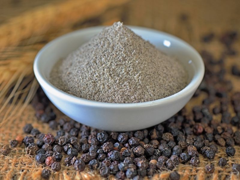 Temel Aroma Taşıyıcılar: Karabiber Ve Yenibahar