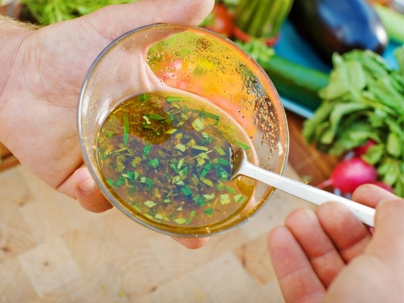 Gurme Marinasyon Tüyosu: Et Ve Tavuk Terbiyelerinde Aromatik Denge