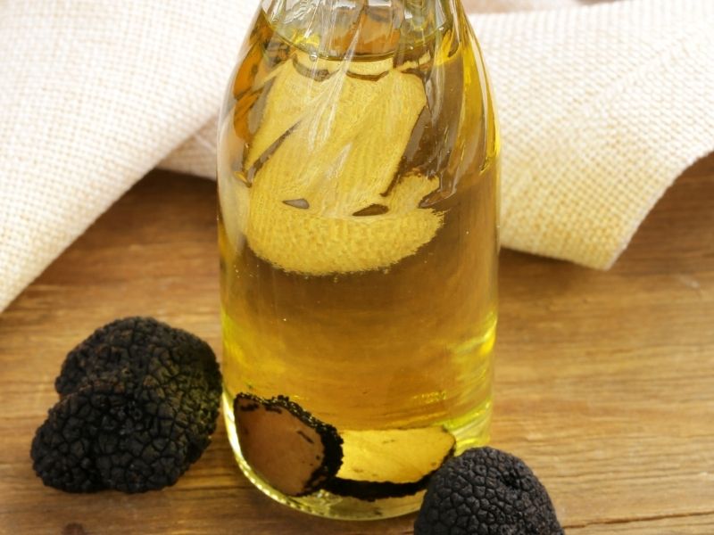 Gurme Dokunuş: Trüflü Zeytinyağı