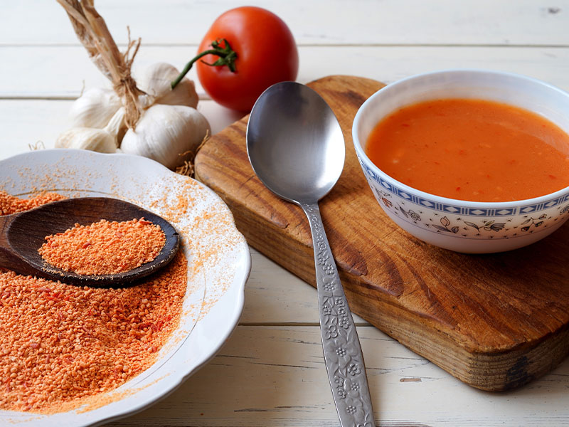 Kısık ateşte sabırla pişirin