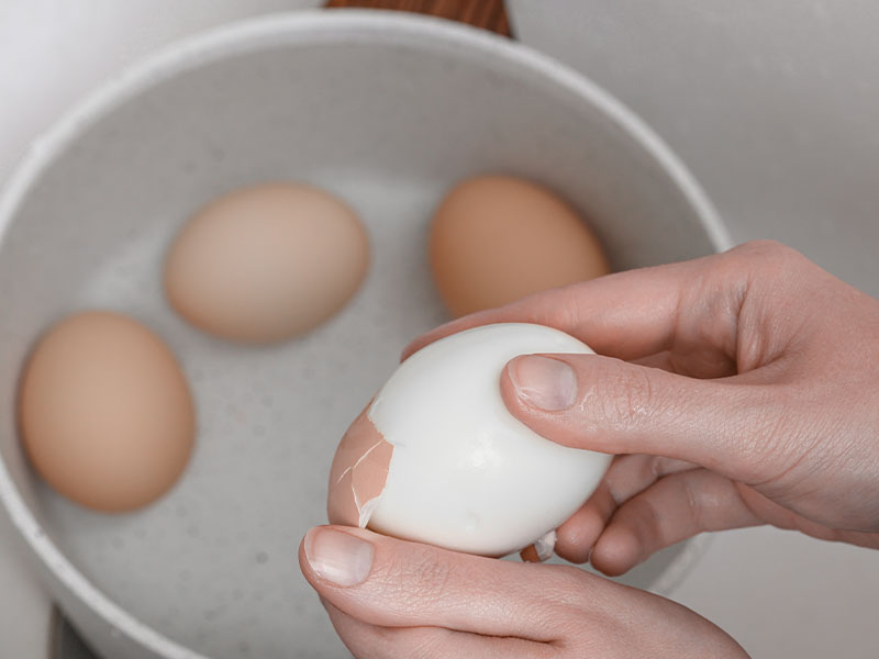 Yumurtaları Soğuk Suda Dinlendirin
