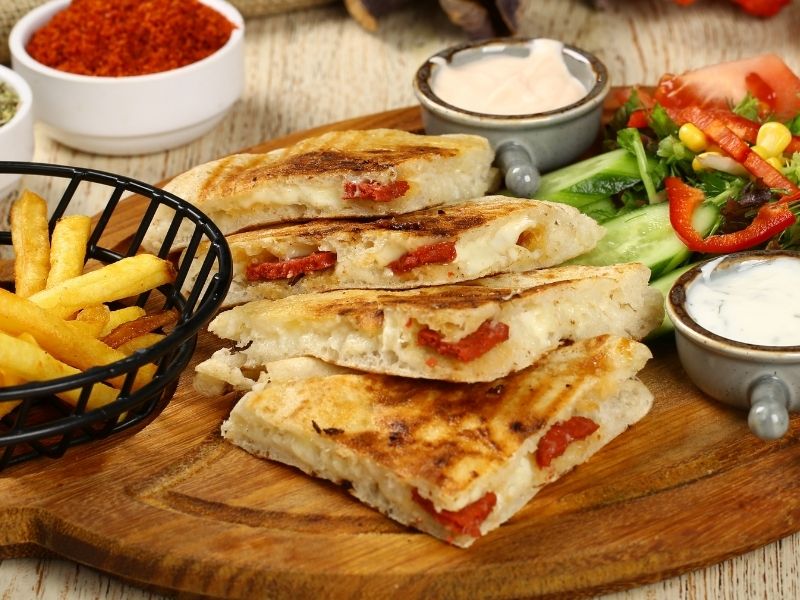 Tok Tutan Sahur Tostu