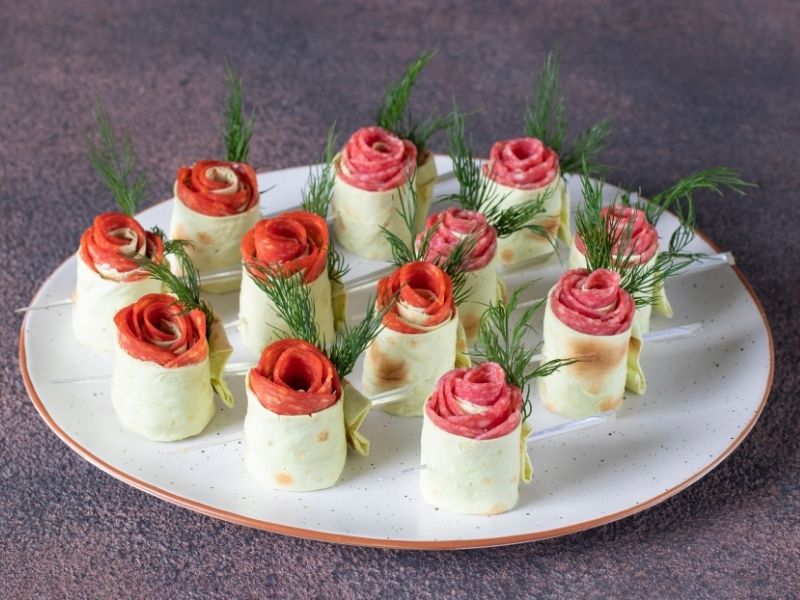 Salamlı Peynirli Rulo