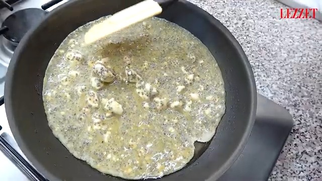 tavada pişen omlet
