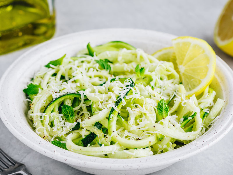 peynirli kabak spagetti