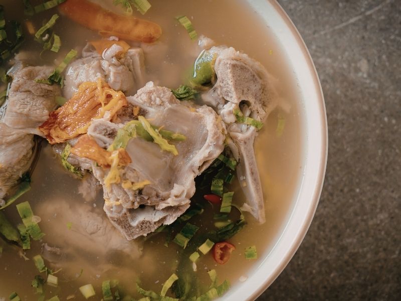 Baharatların Sihri: Defne Yaprağı Ve Tane Karabiber