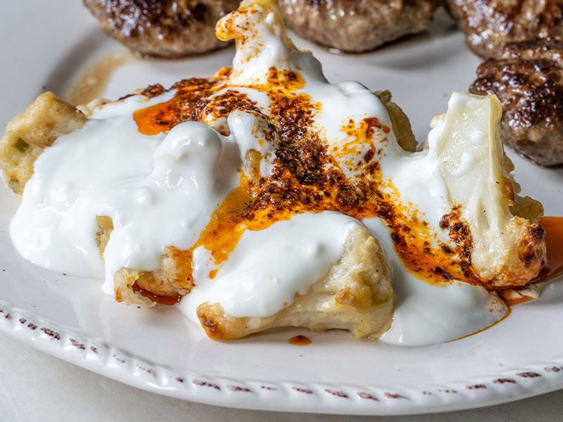 Karnabahar ve yoğurdu birleştirme