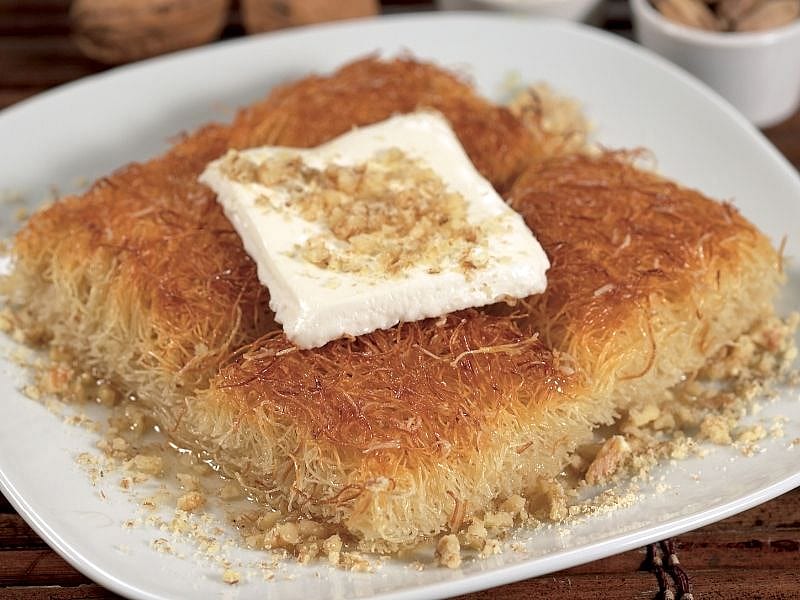 Şerbet Sıcak Mı, Soğuk Mu Dökülür?