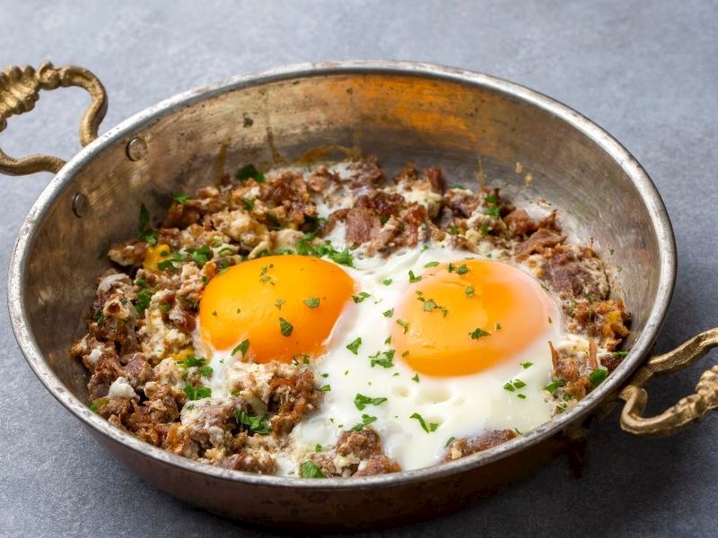 kavurmalı yumurta