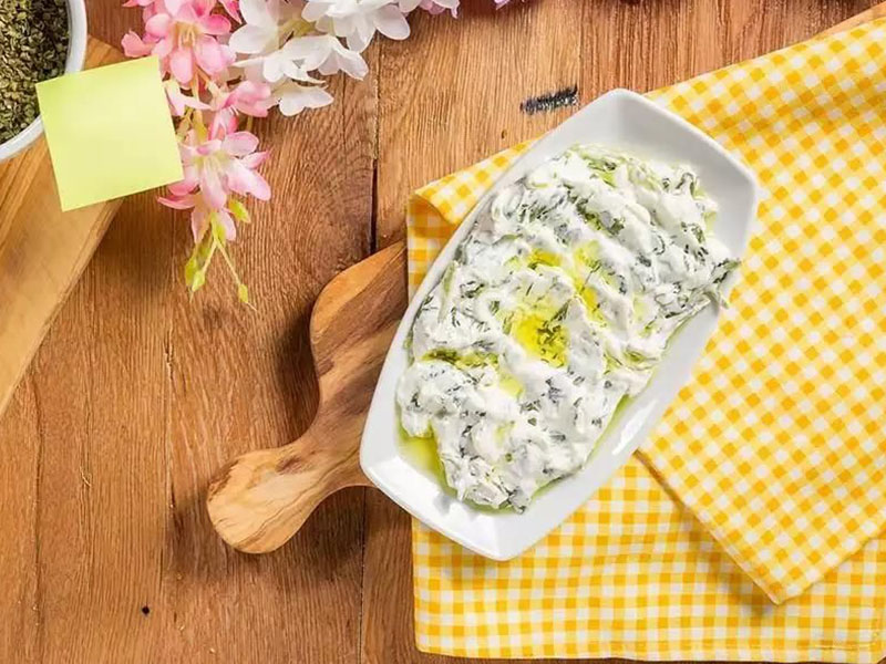 Yoğurtlu Kabak Salatası (Soğuk Meze)