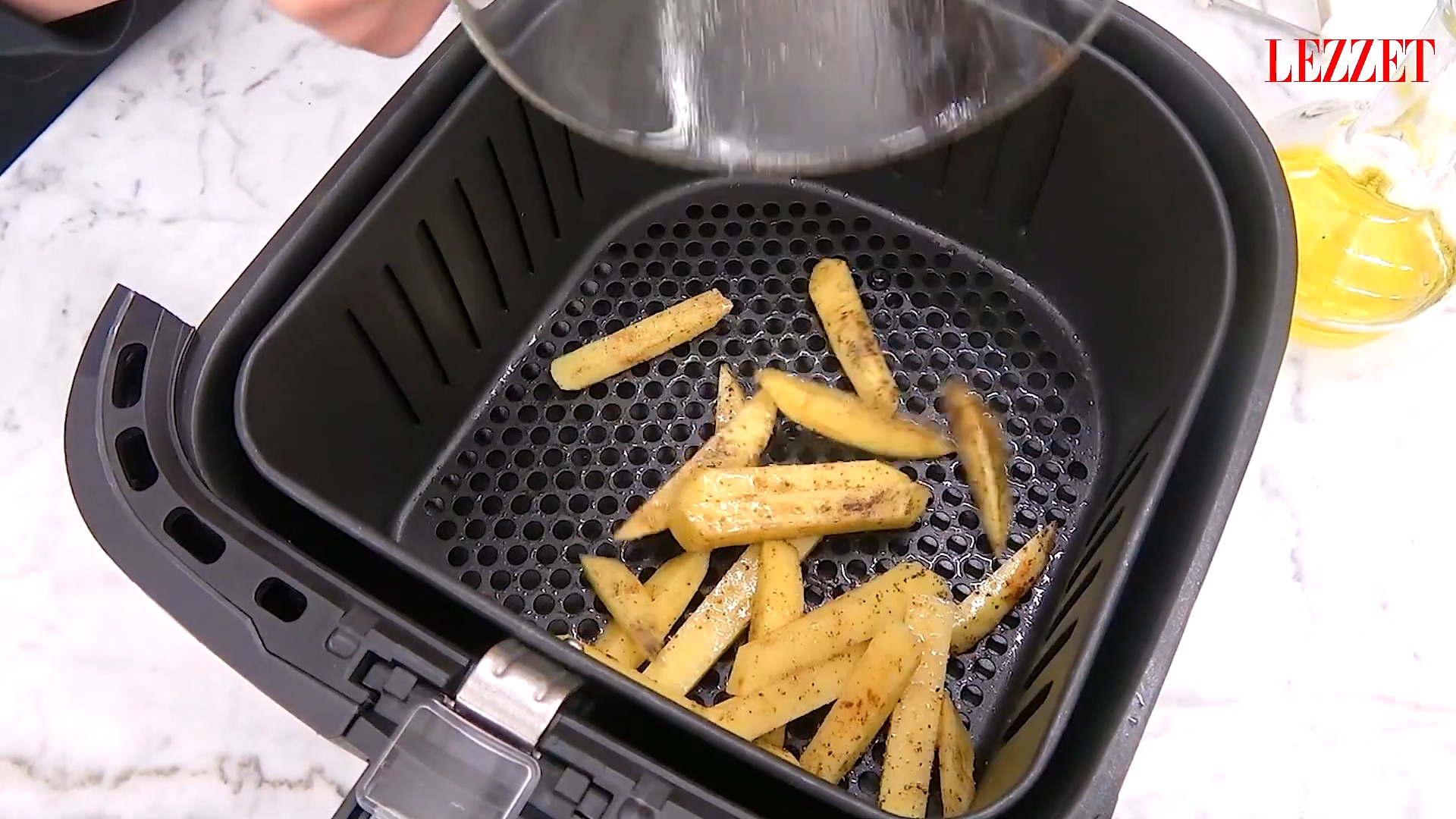 airfryer'da pişen patates