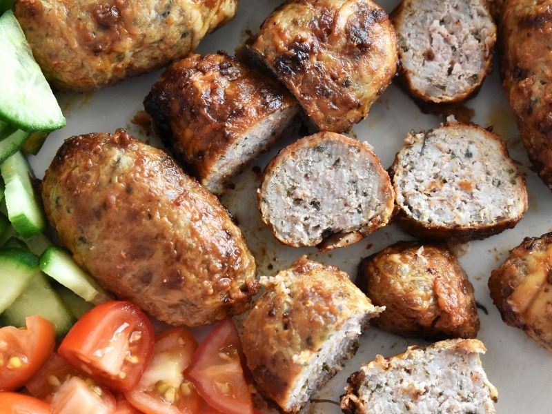 Izgarada Nar Gibi Kızaran Şeftali Kebabı Sunumu