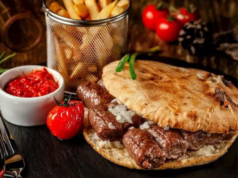 cevapi köfte