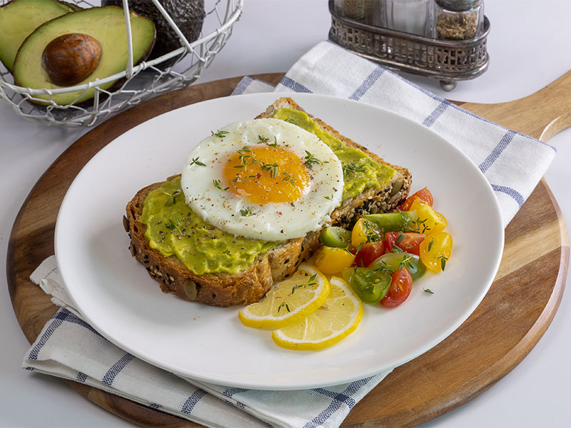 Avokadolu Yumurta Tostu