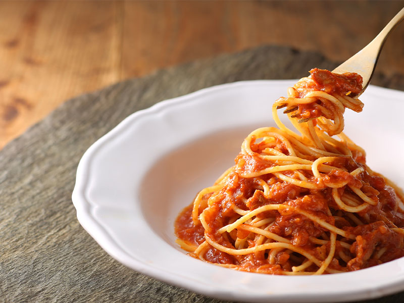 Spagetti için: Klasik Napoliten Domates Sosu