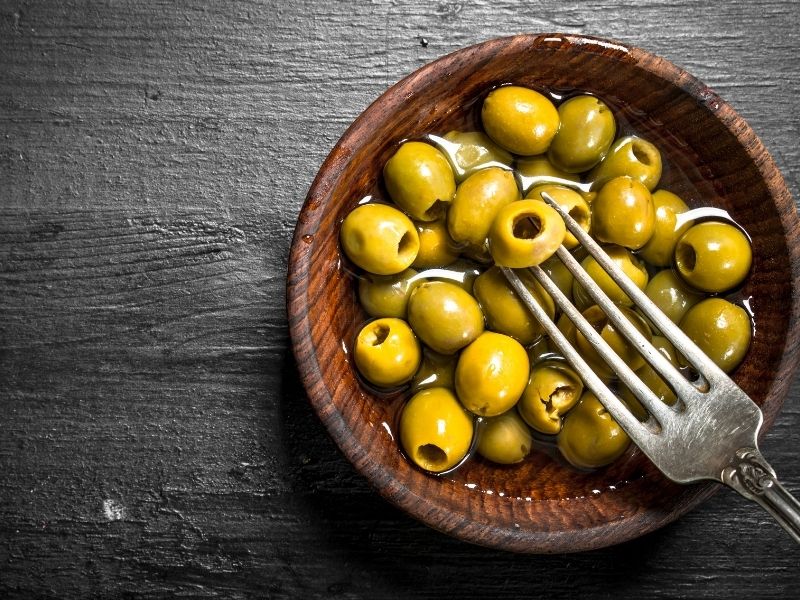 Doğru Malzeme Seçimi: Hangi Zeytin Turşu İçin Uygundur?