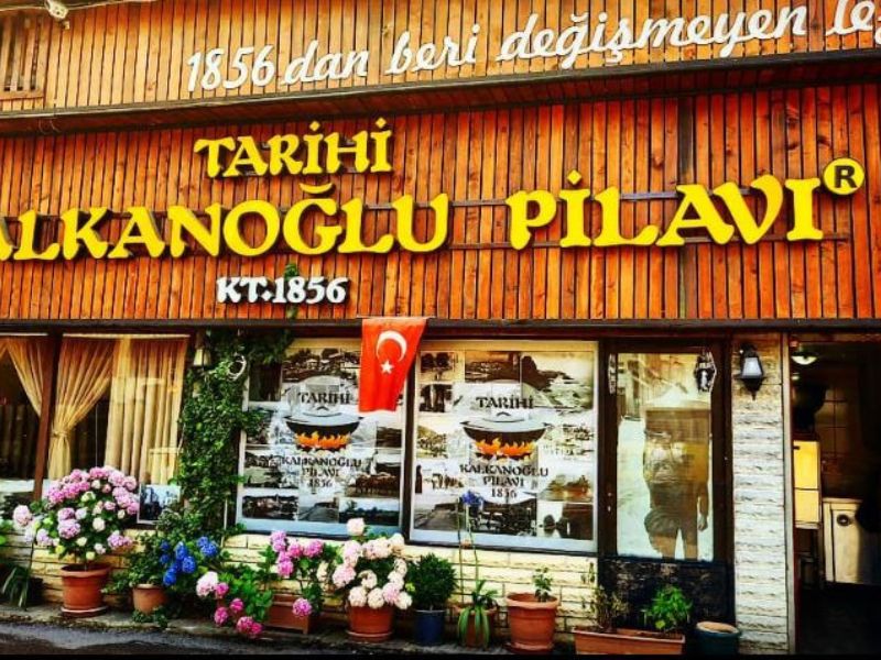 tarihi kalkanoğlu pilavcısı