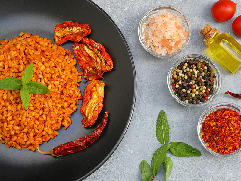 Domatesli Bulgur Pilavı