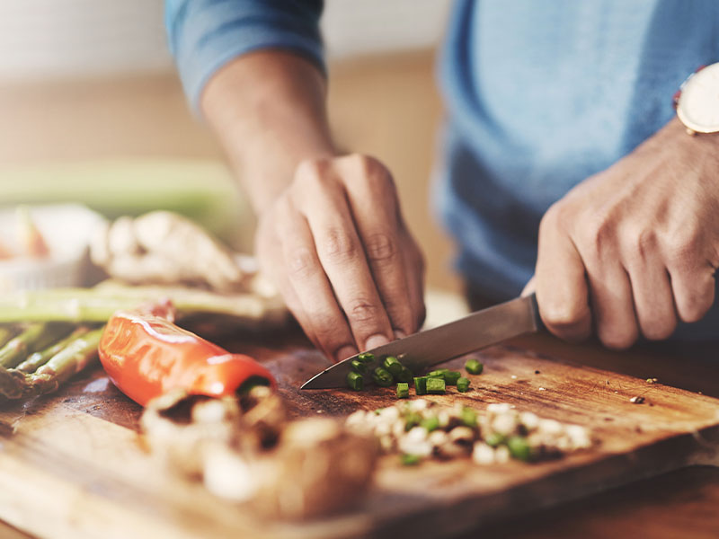 Yemeği sürekli karıştırmak veya ihmal etmek