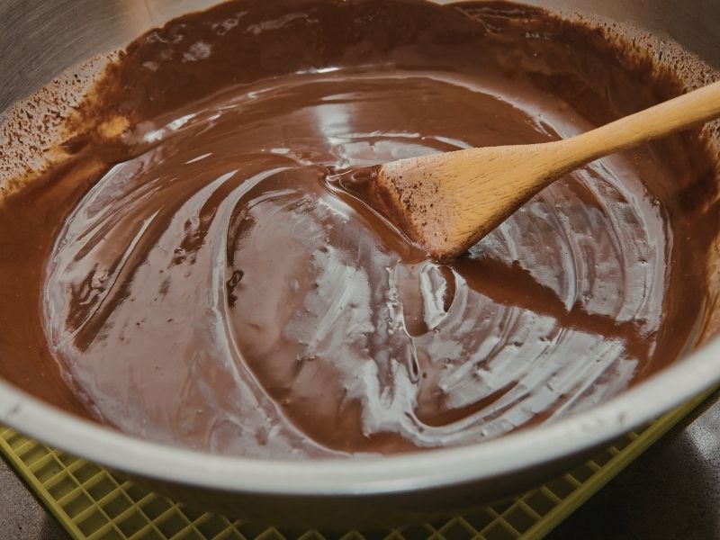 Sıvı Yağ Veya Hindistan Cevizi Yağı Dokunuşu