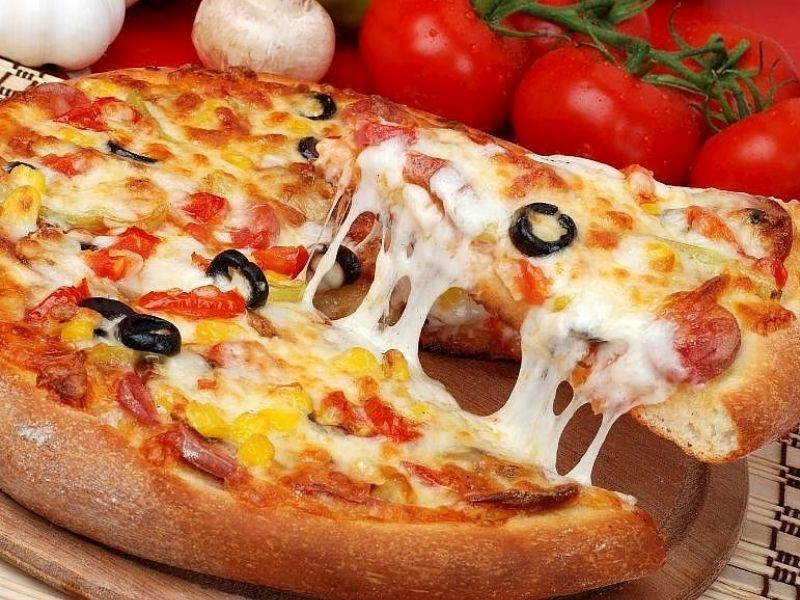 Evde Pizza Tarifi