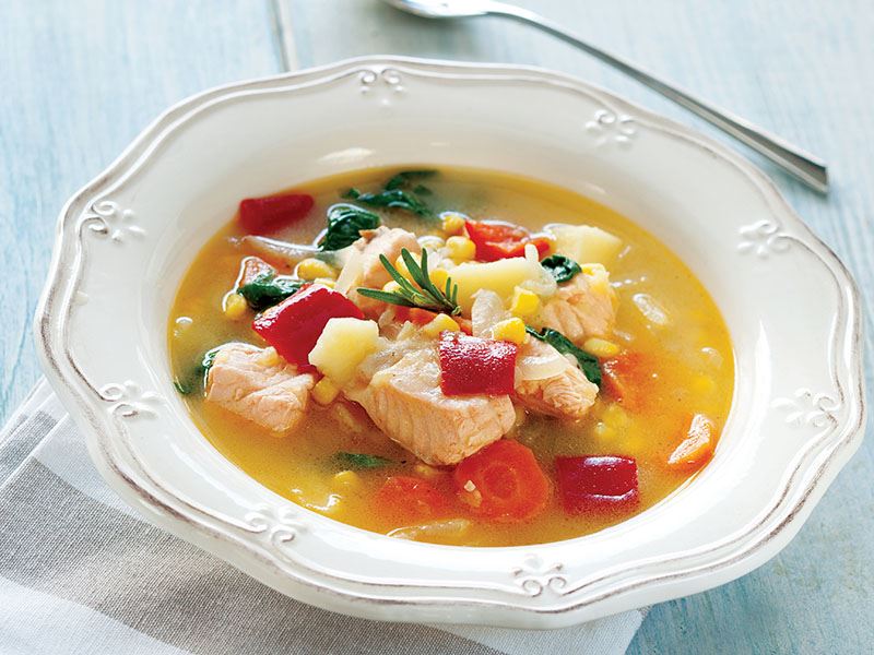 Buharda veya poşe somon