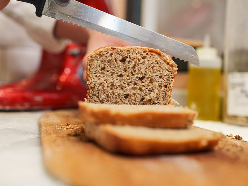 Tırtıklı Ekmek Bıçağı Kullanımı