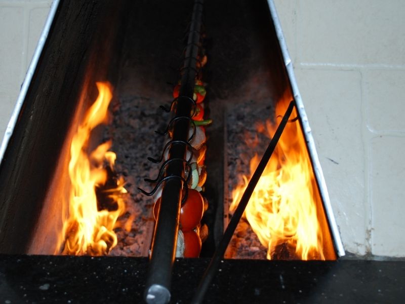 Özel Ocakta Pişirme Ve Benzersiz Pide Sunumu