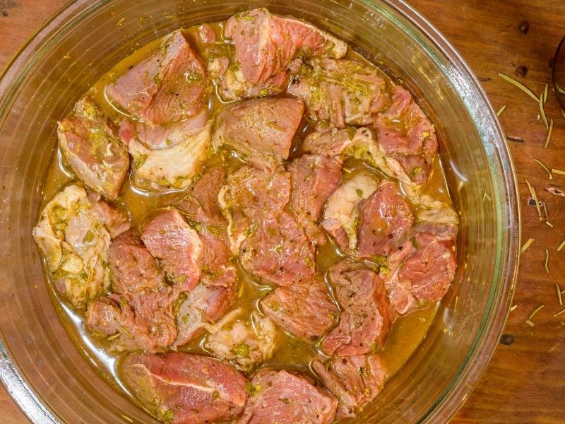 Kırmızı Ve Beyaz Et Marinasyonlarında Yumuşatıcı Olarak Kullanma