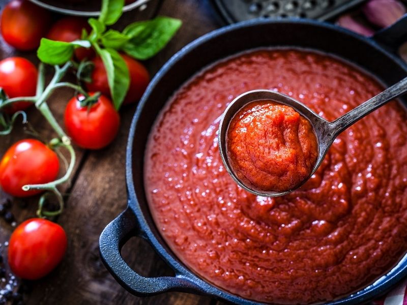 Domates Sosunun Lezzet Tabanını Doğru Oluşturun