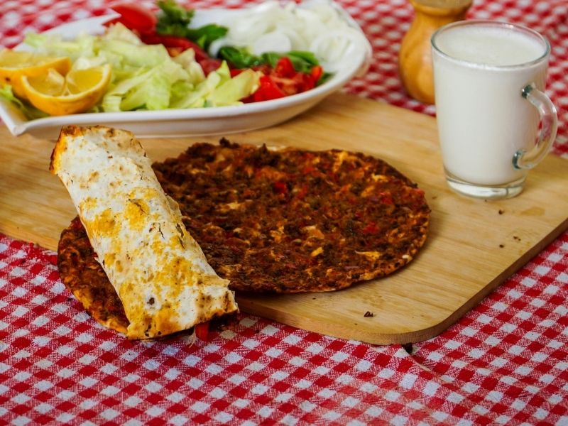 Ayran Mı, Şalgam Mı?