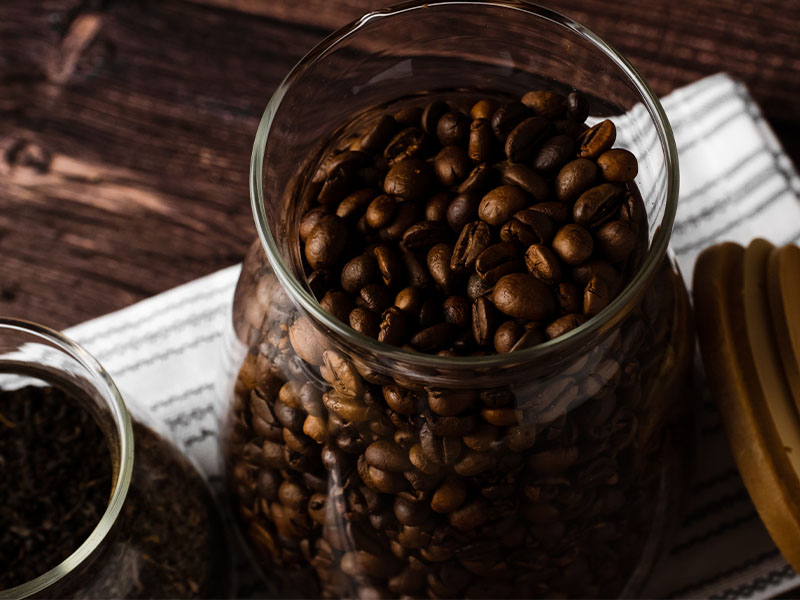 Çekirdekleri öğütmeden, bütün halde saklayın