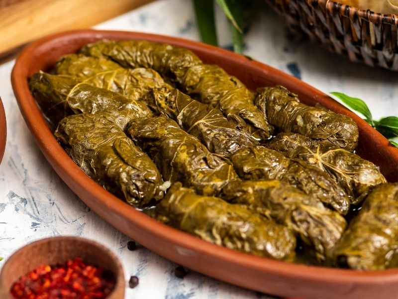 Etli Yaprak Sarmasının İç Harcının Hazırlanışı Ve Yağ Dengesi
