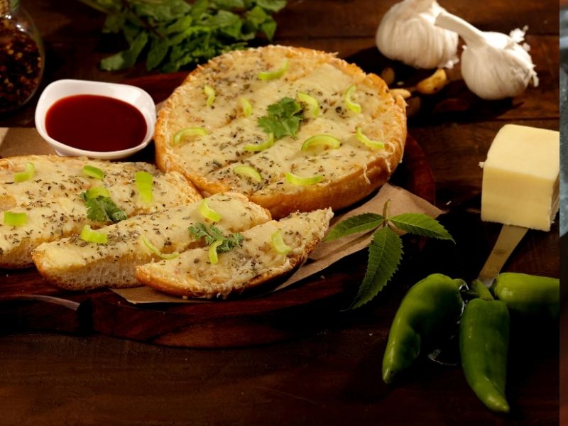 Sarımsaklı ve Közlenmiş Tatlar: Derinlemesine Gurme Deneyimi