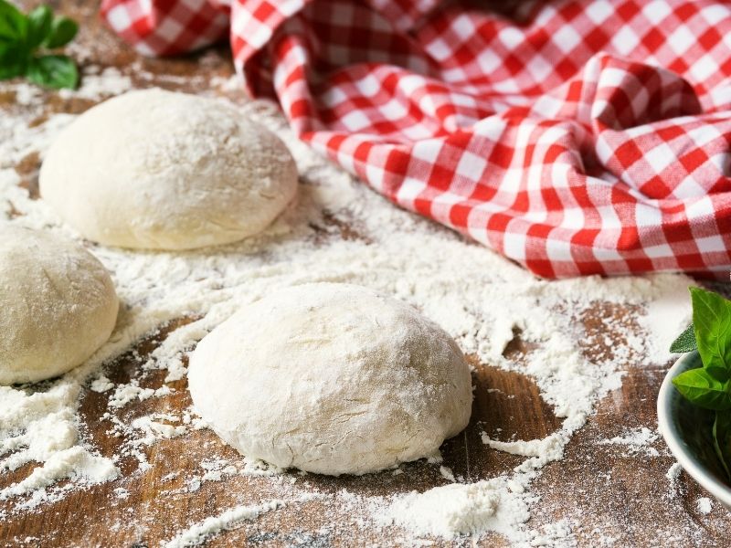 Hamurdaki Nem Dengesi Ve Un Miktarının Ayarlanması