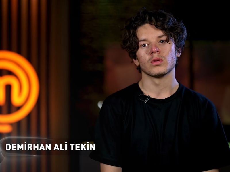 MasterChef'te Elenen İlk Yarışmacı Demirhan Oldu