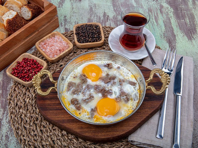 kavurmalı yumurta