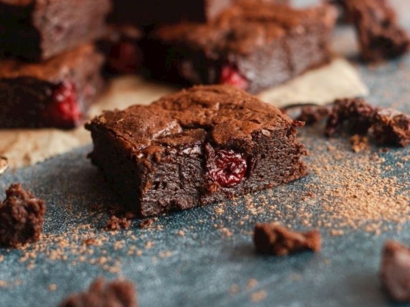 Sıcak Brownie Ve Çikolatalı Dondurma Şöleni