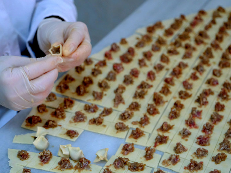 Mantıları Kapatmamak