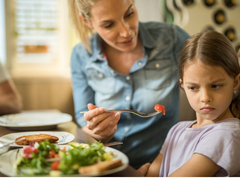 yemek yemeyen çocuk