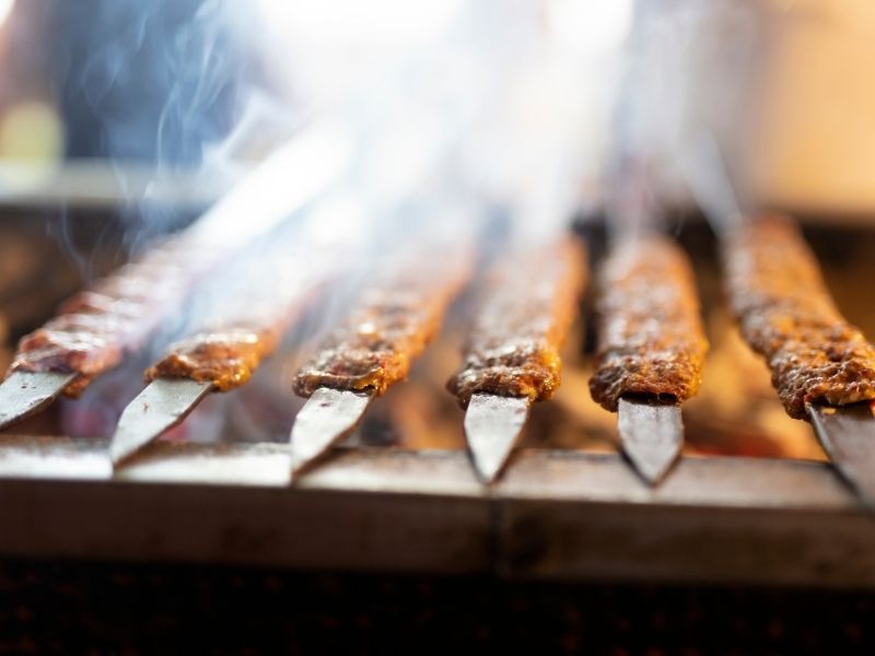 Şişe Yerleştirme Ve Meşe Odununda Pişirme