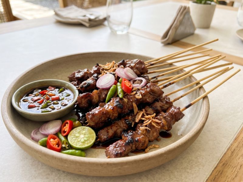 Sate Kambing, Souvlaki, Anticuchos de Corazón ve Mabshoor – Endonezya, Yunanistan, Peru ve Suudi Arabistan