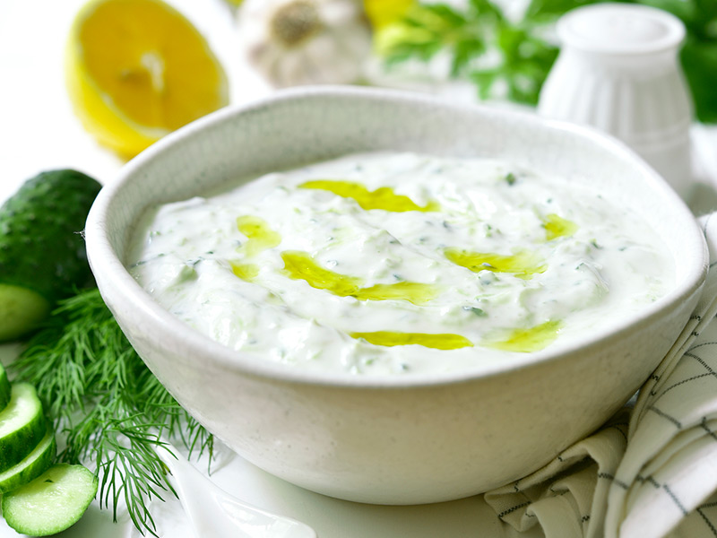 Yoğurtlu Salatalık Mezesi 